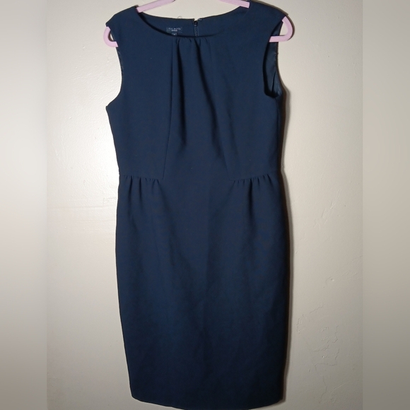 Talbots little black sleeveless dress. Lined. Back zipper. Knee length. Size 10 - Picture 1 of 5